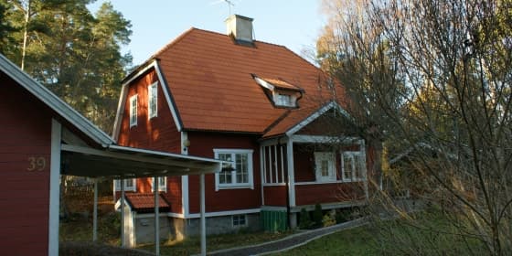 Takläggning Solhemsvägen