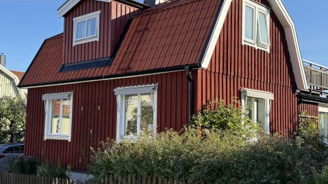 Takläggning Skogsvägen