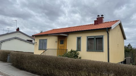 Takläggning Tapetserarvägen